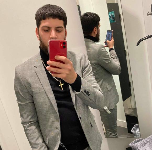 Meet your Posher, Erik - Picture 1 of 1